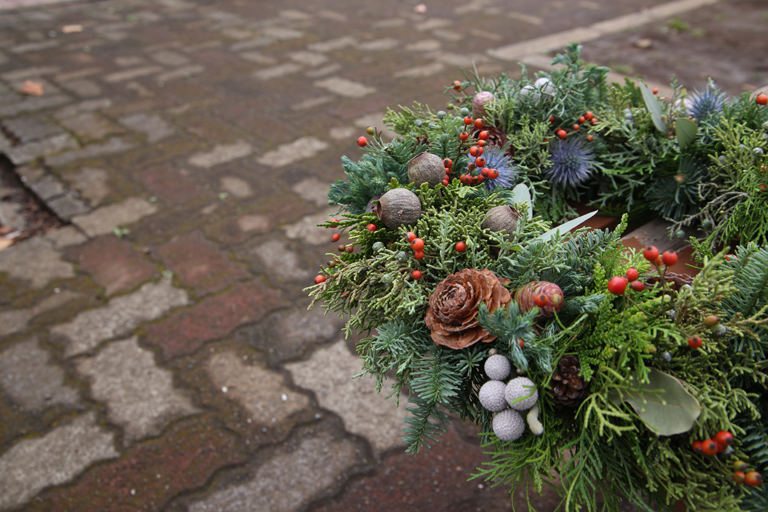 Christmas wreath making workshop 2024