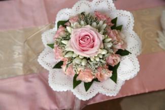 Biedermeier bouquet, a bouquet style of 18th century.