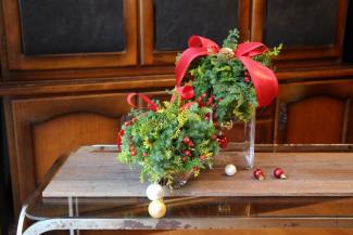 Christmas kissing balls - Christmas workshop 2025