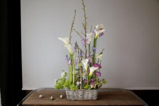 イースターのバスケットアレンジメント